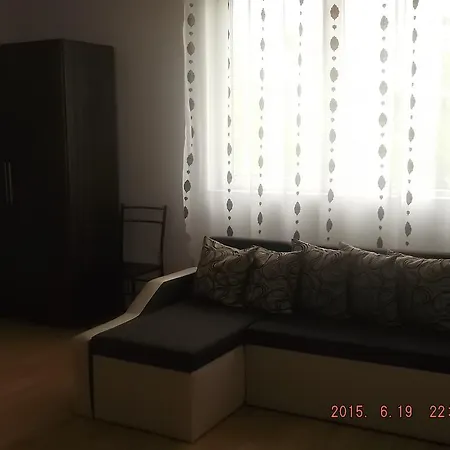 アパート Dima Popova