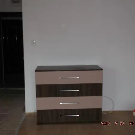 アパート Dima Popova