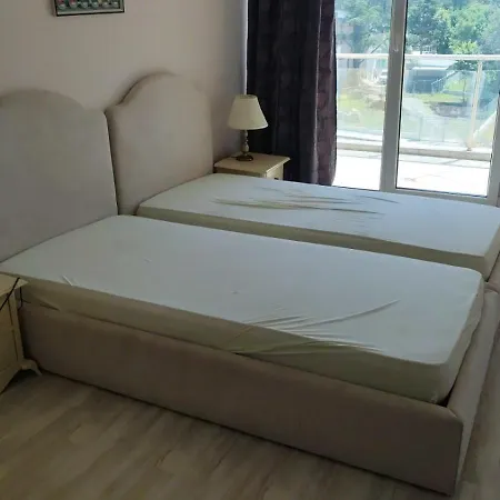 Апартамент Dima Popova